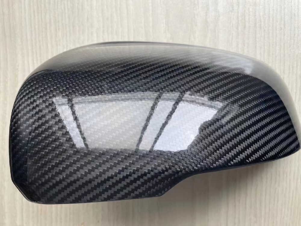 Автомобильные зеркала из углеродного волокна